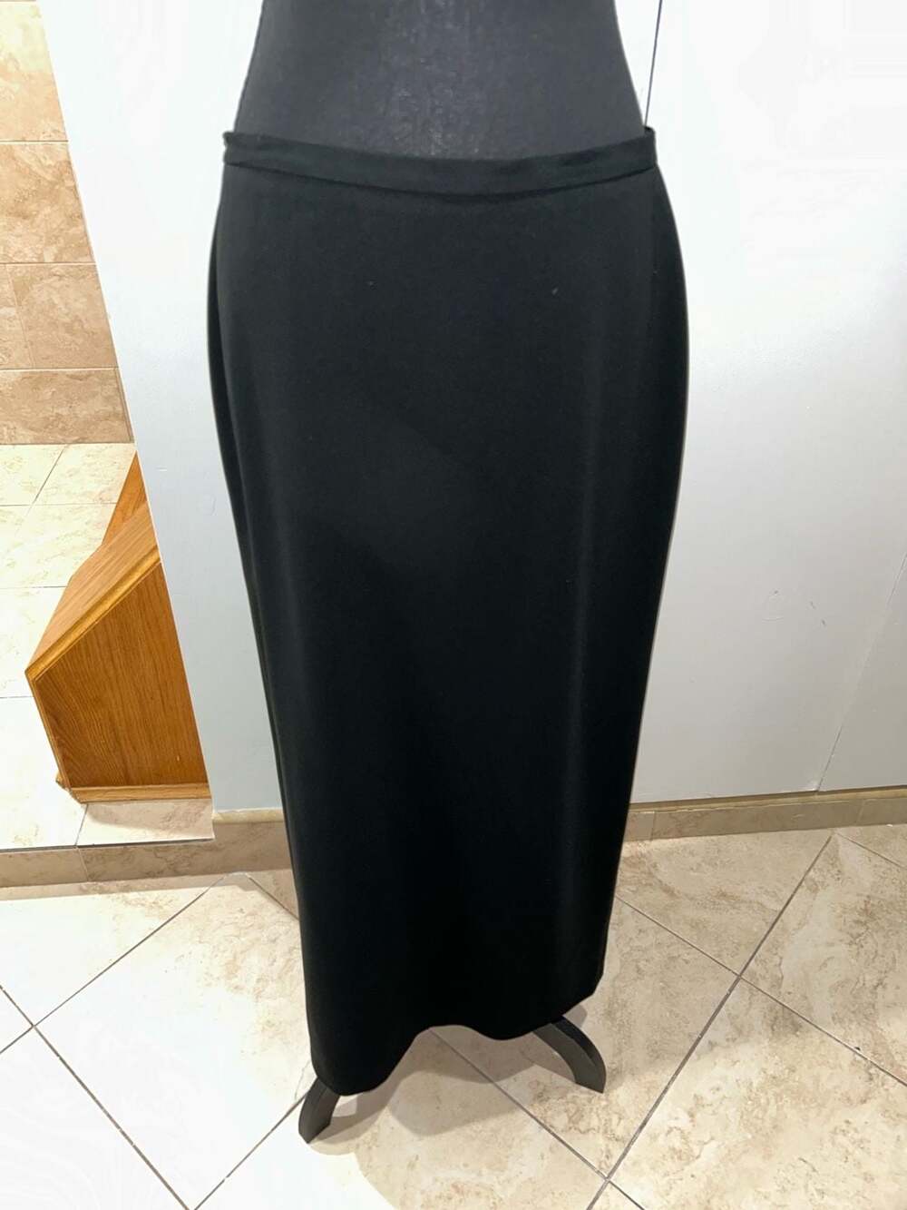 Jones New York Maxi Skirt Size 8 Black Long Solid Formal
